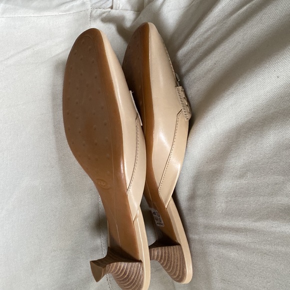 Tod’s Mules Vintage NWOT - Picture 6 of 6